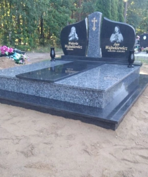 Памятник двойной 25